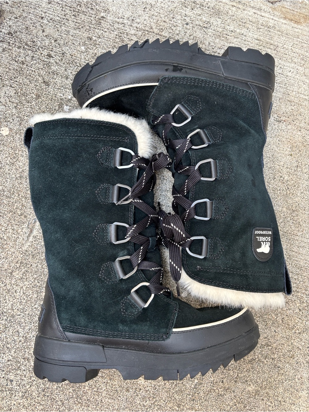 Tivoli IV Waterproof Tall Winter Boot size 9 like new.